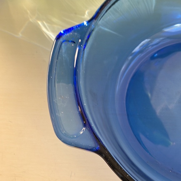 Cobalt Blue Anchor Hocking 2 Quart Casserole With Tab Handles - Picture 3 of 9